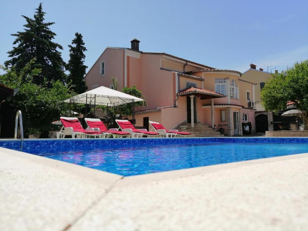 Giovanna Boutique Rooms & Pool Pula Buitenkant foto